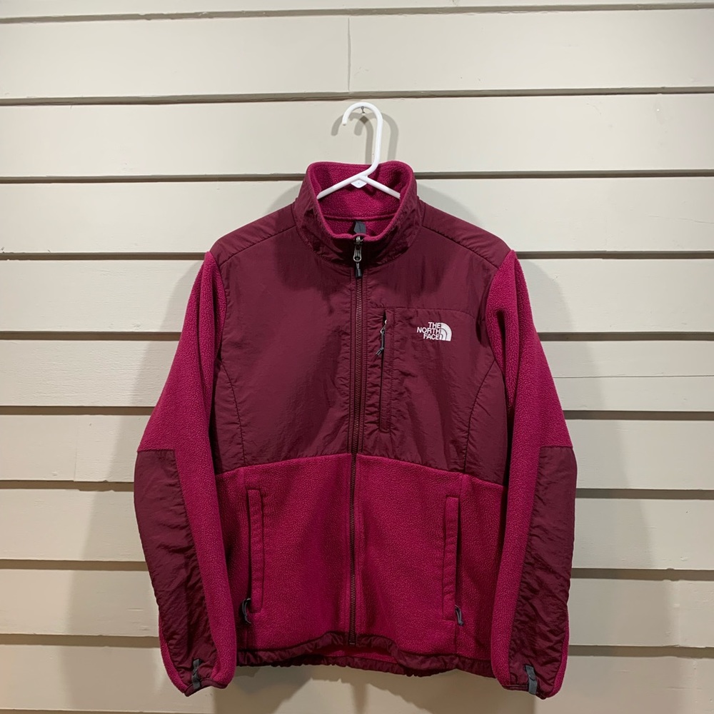 The North Face Denali Jacket. Women’s Size Large. Pink/purple color way. 2010.